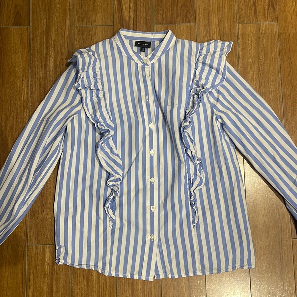 Stripped long sleeve shirt
